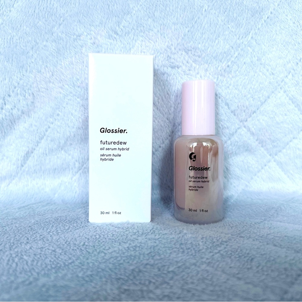 COPY - Glossier Futuredew Facial Oil-Serum Hybrid New unused